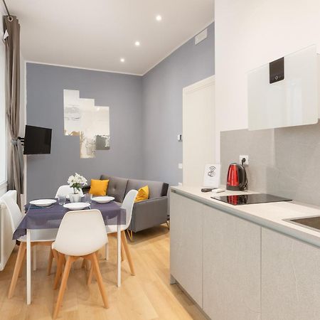 Snapstay Luxury Apartments In Centro A Trieste Luaran gambar