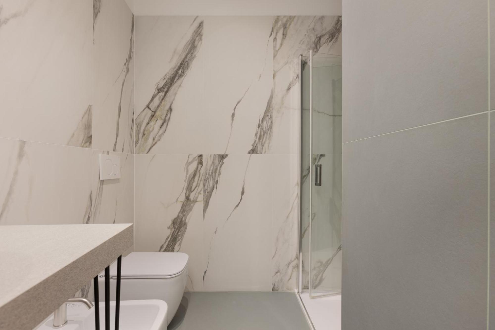 Snapstay Luxury Apartments In Centro A Trieste Luaran gambar