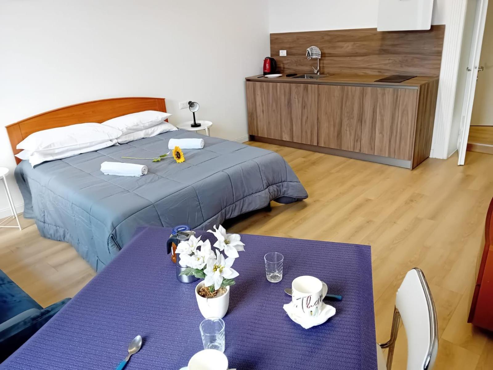 Snapstay Luxury Apartments In Centro A Trieste Luaran gambar