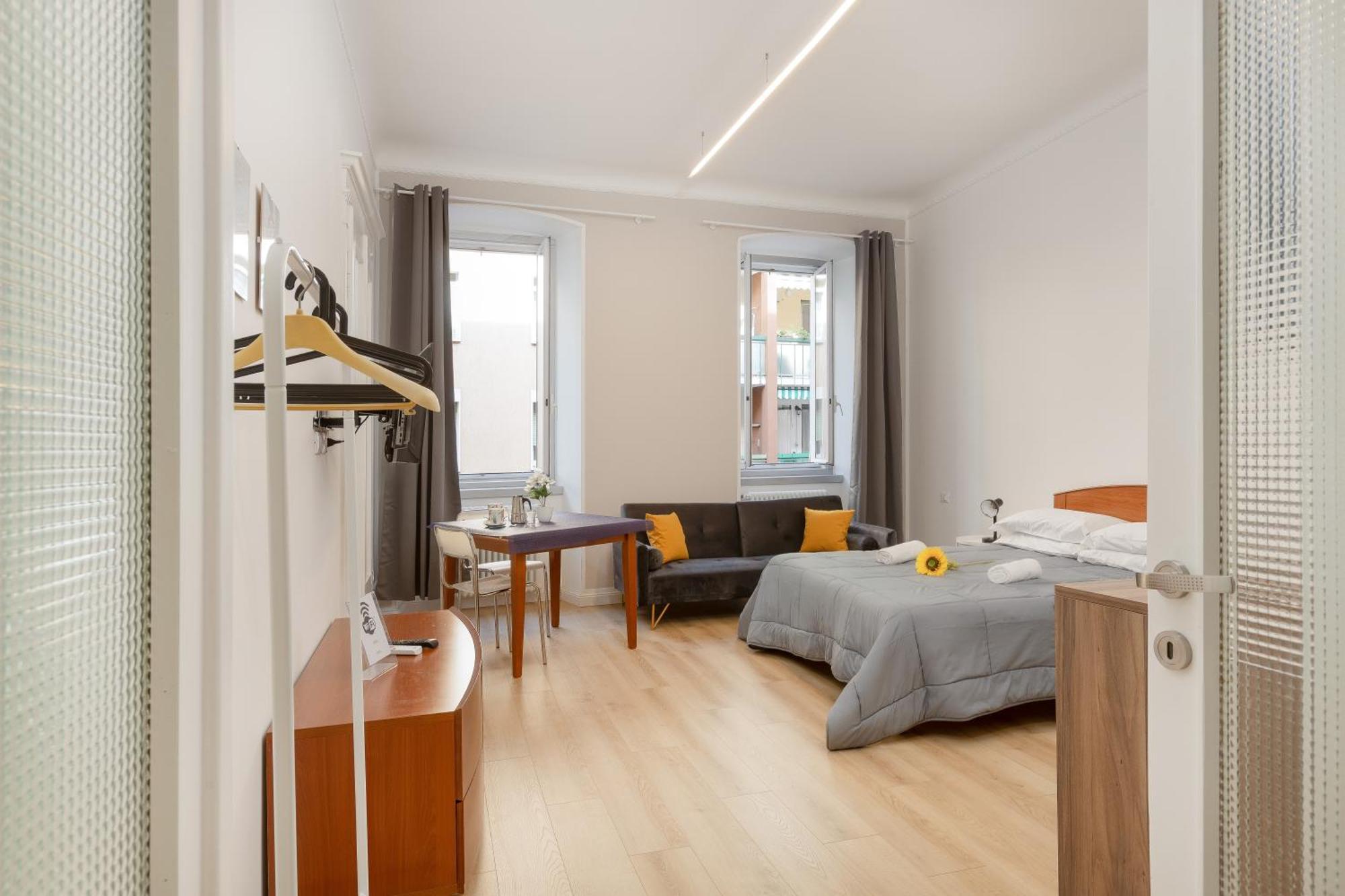 Snapstay Luxury Apartments In Centro A Trieste Luaran gambar